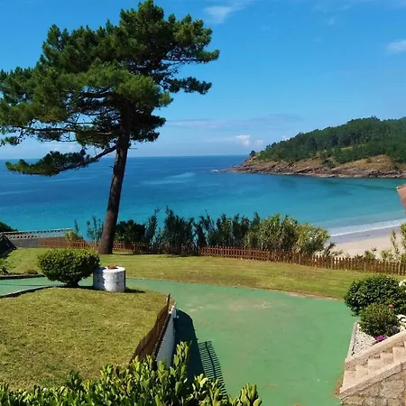 En Sanxenxo, Encima De La Playa Canelas *