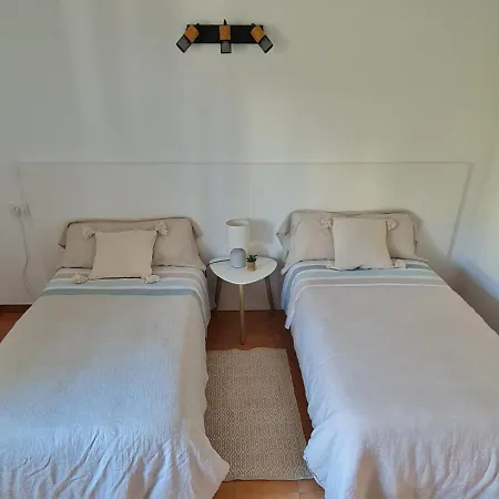 En Sanxenxo, Encima De La Playa Canelas *