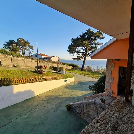 En Sanxenxo, Encima De La Playa Canelas Holiday home Sanxenxo