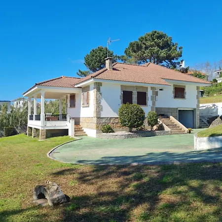 En Sanxenxo, Encima De La Playa Canelas Sanxenxo