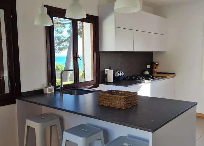 En Sanxenxo, En Playa Canelas Sanxenxo